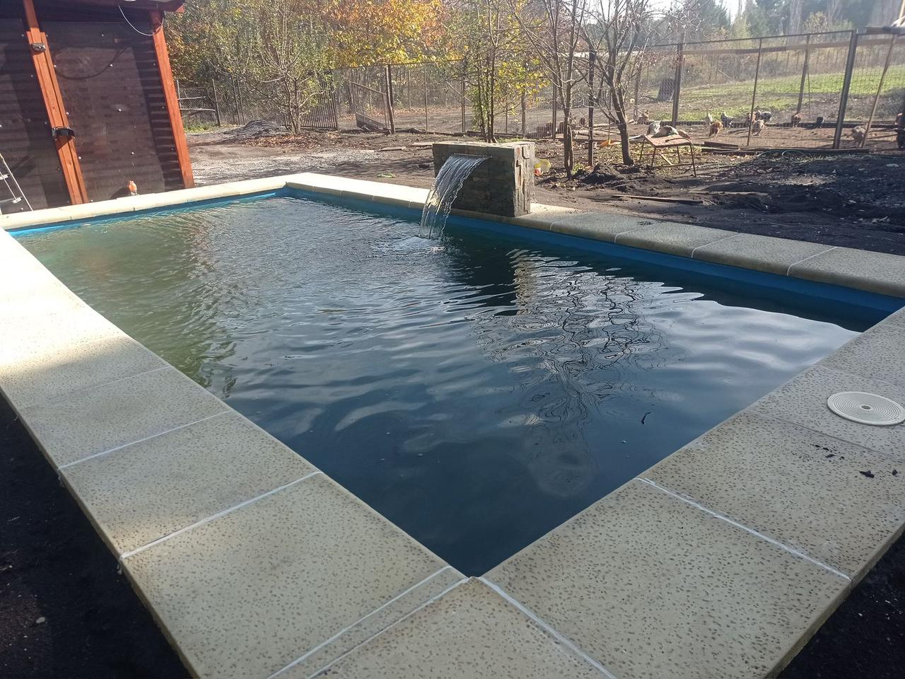 Piscina de fibra de vidrio instalada por Piscinas Andes - Proyecto 3